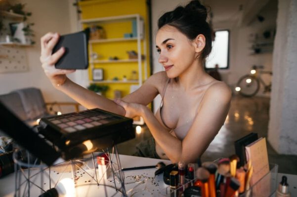 Video Marketing Với Email Marketing: Nên Sử Dụng Kênh Nào? 6 Như thế nào là Video quảng cáo?