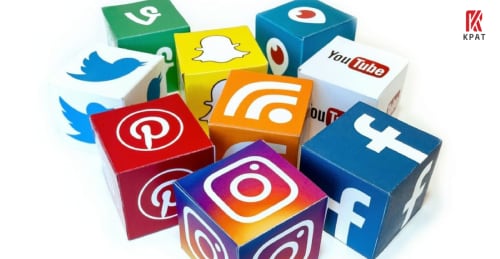 Vai trò và những lợi ích của social media trong lĩnh vực Marketing 7 Social media là một môi trường giúp giao tiếp giữa các khách hàng và doanh nghiệp